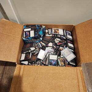 Flesh And Blood TCG Random Lot Of 5lbs Common And Rare As-Is (Approx 1000 Cards)